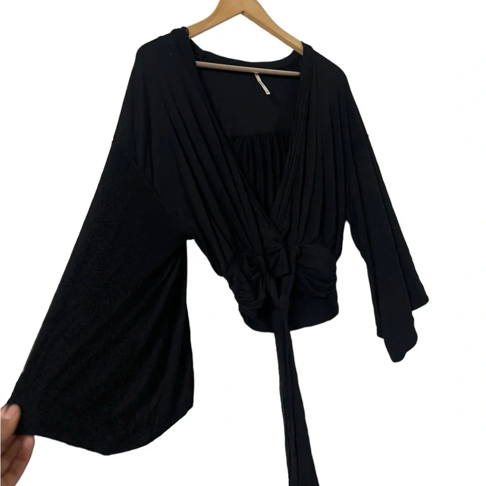 FREE PEOPLE That’s A Wrap Wide Sleeve Kimono Wrap Knit Top Shirt